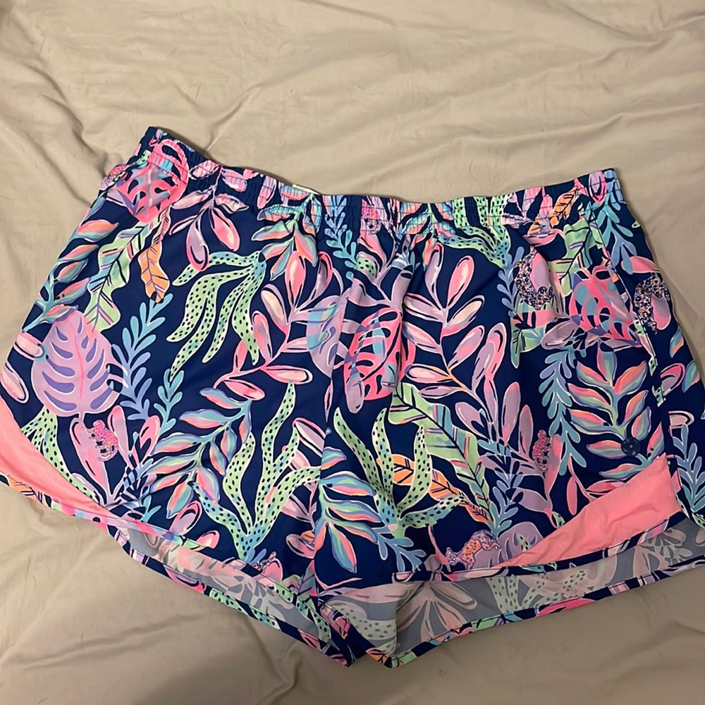 Euc xl Lilly Pulitzer ocean trail shorts